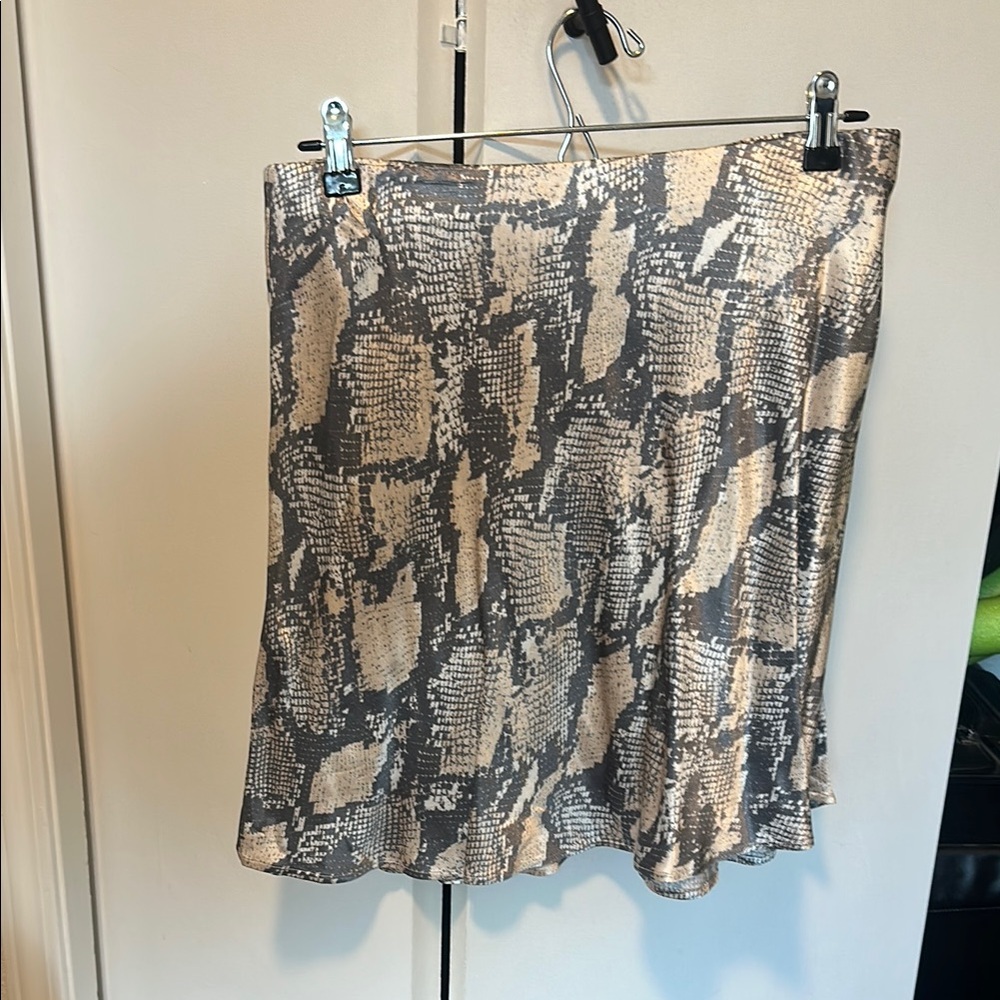 Snake Print Skirt - Gray and Cream